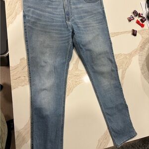 Abercrombie & Fitch Men's Light Wash Athletic Skinny Jeans